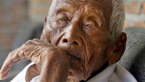 Najstarší človek planéty. Má 146 rokov a chce zomrieť