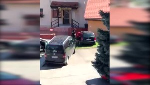 Muž v rovnaký deň dvakrát nabúral a dvakrát ho zadržali. Súd ho ale nakoniec prepustil