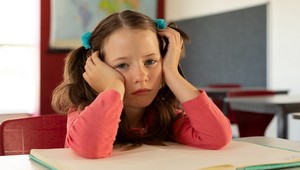 Ako zmierniť úzkosť detí pri nástupe do školy? Stavte na 3 rady odborníčky