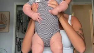 Mamička ukázala svoje dieťa, ľudia zostali v šoku: Naozaj má ten valibuk iba 4 mesiace?