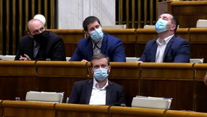 Parlament v zrýchlenom režime prijal niekoľko zmien zákonov: Poslancom už došla trpezlivosť