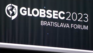 Globsec pokračuje, predstavitelia riešia NATO či vojnu na Ukrajine