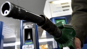 Dvojité ceny na pumpách: Opozícia upozorňuje, že to nevyrieši kontinuálne zdražovanie palív