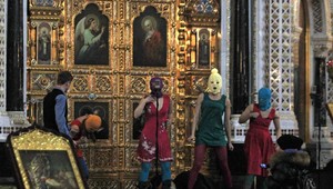 Členky škandalóznej skupiny Pussy Riot sú podľa Kremľu zahraničnými agentkami