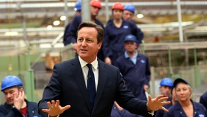 Británia chce obmedziť nelegálnu migráciu, čierna práca bude zločinom