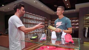 Takto si tenisky kupuje hviezdny Cristiano Ronaldo