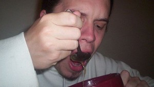 Otrávil polievku pre študentov!