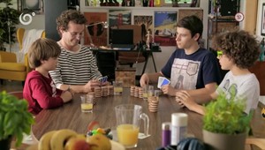 Veľkí hráči, veľký poker: Tento kartový súboj vás pobaví!