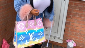 O služby kyprej prostitútky sa muži bijú: Ako sa dá TOTO stihnúť za jednu noc?