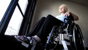 Do nemocnice sa invalidi nedostanú, chýbajú peniaze