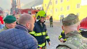 Ministri a premiér v Banskej Štiavnici: K požiaru privolali vojakov