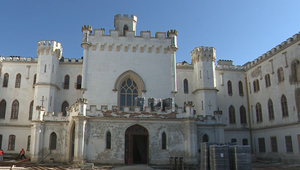 Rekonštrukcia kaštieľa v Rusovciach odhalila vzácne archeologické nálezy