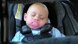 Pri prestrelke gangov schytalo guľku len ročné dieťa