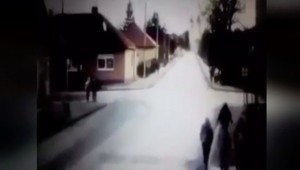 VIDEO: Vodička zrazila študentov, tento obrovský náraz zázrakom prežili