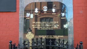 Organizátori severoírskeho konfliktu sú stále na slobode. Beztrestnosť im môže zaručiť zákon z dielne britskej vlády