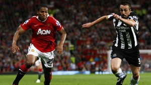 ManUtd už vedie o 7 bodov, hoci trikrát prehrával