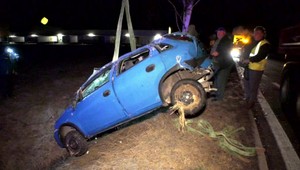 Opitý vodič spôsobil vážnu nehodu. Po zrážke pokračoval v divokej jazde