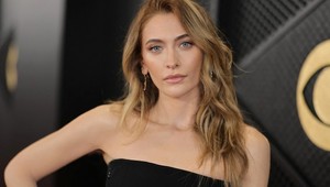 TOP premena Paris Jackson: Ohúrila v odvážnych šatách a kam zmizli jej tetovania?