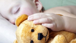 Lekári bábätku s rakovinou nedávali šancu, po genetickej liečbe sa uzdravuje