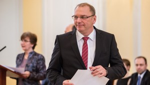 Luxus pre šéfa Sociálnej poisťovne. Vážny má nové služobné auto