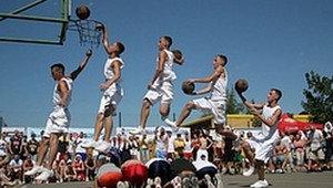 Tretí ročník Streetball tour v Spišskej Novej Vsi klope na dvere