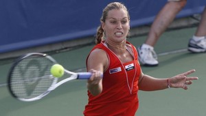 Cibulková v Tokiu do 3.kola, súperke zaspieval kanár