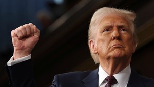 Trump pozastavil väčšinu ciel na 90 dní, Číne ich ale zdvihol