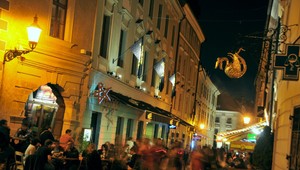 Poslanci rozhodli: Podniky v Bratislave budú zatvárať o desiatej