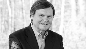 Spevák Dušan Grúň prehral boj o život