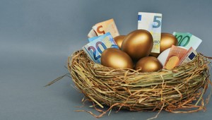 Porovnanie výdavkov za Veľkú noc, čo robiť, aby sviatky nenarušili rodinný rozpočet