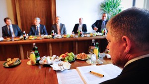 Vláda riešila ochranu štátu pred exekútormi