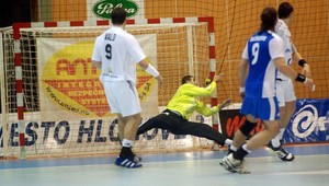 Hádzanári na úvod kvalifikácie o ME 2010 tesne zdolali Grécko