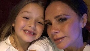 Harper Beckham sa rozlúčila s dlhými vlasmi: Wau, veď vyzerá ako mamina kópia!
