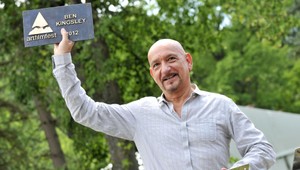 Ben Kingsley (68) na Slovensku. Po Oscarovi dostal Hercovu misiu