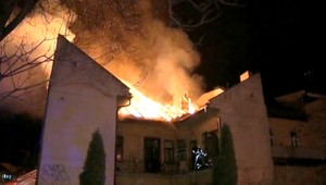 V Košiciach zhorela stolárska dielňa, ľudí museli evakuovať