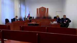 Problematické odmeny pre zamestnancov úradu sa dostali opäť na súd: Trest pre exprimátora a exprednostu zrušili