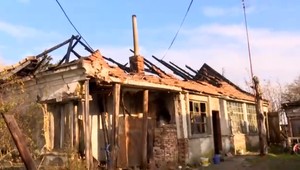 Pred rokmi zažil, čo je to núdza. Dnes prichýlil matku s dcérou, ktorým zhorel dom