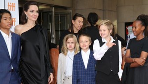 Žiadna dobročinnosť, ale krutý obchod s deťmi?! Angelina vraj kúpila syna lacnejšie, ako šteňa!