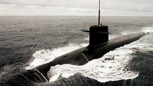 Ponorka bola najprv priťažká. Po úprave je ale pridlhá a španielskej armáde sa nezmestí na základňu