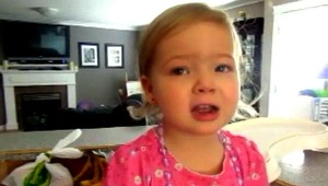 Speváčka Adele má rozkošnú konkurenciu! Toto dievčatko (2)