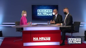 VIDEO: Čo sa stane, ak kameramanovi pred živým vysielaním vypadne z vrecka mobil. Všimli ste si to aj vy?