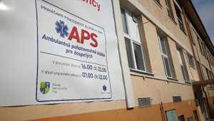 Lekár v Liptovskom Mikuláši ordinoval pod vplyvom alkoholu. Z práce ho vyviedli policajti