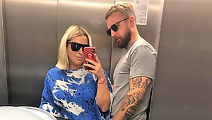 Dominika Cibulková vyrazila kočíkovať! A TOTO je jeden z Jakubkových luxusných vozov!