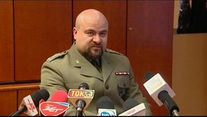 Prokurátor sa počas tlačovej konferencie postrelil!