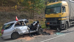 Chlapec čakal na matku a babku v škôlke. Tie ale pri tragickej nehode prišli o život