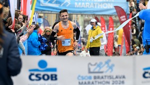 ČSOB maratón premiérovo vyhral Hladík. Ženám kraľovala Bodnárová