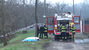 Záhadná smrť nezvestného muža. Telo našli v potoku pred domom