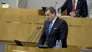 SNS má novinky. Jednou z nich je minister obrany Peter Gajdoš