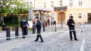 Poplach na americkej ambasáde: podozrivý balík zlikvidovali policajti