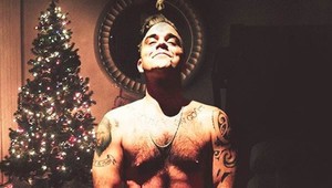 Vianoce podľa Williamsa. Robbie sa vyzliekol donaha